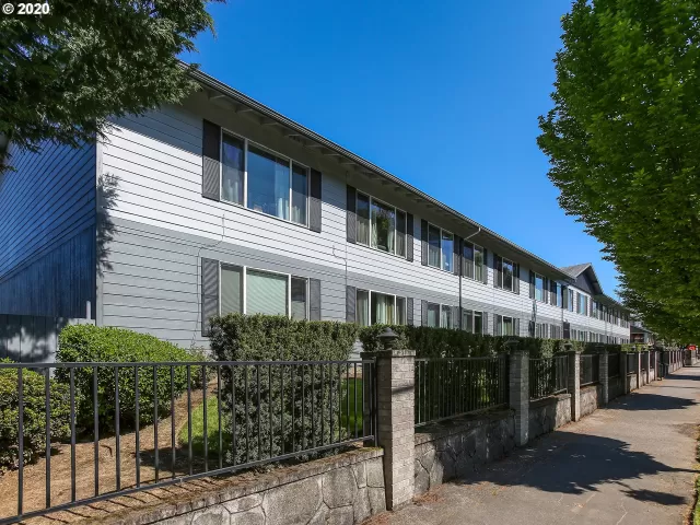 MLS: 20250923 Condo For Sale