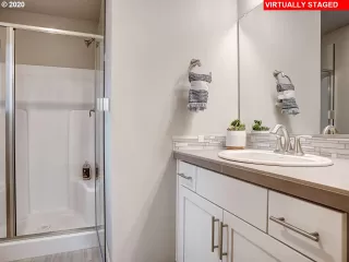 Photo #5: 20250931 Listing