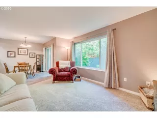 Photo #5: 20251300 Listing