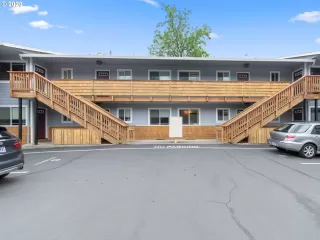 Photo #1: 20252353 Listing 