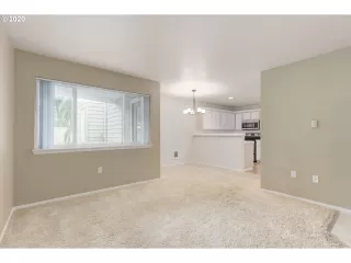 Photo #3: 20253413 Listing