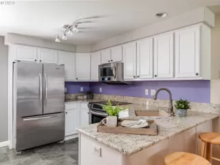 Photo #1: 20254035 Listing