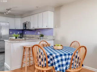 Photo #3: 20254035 Listing