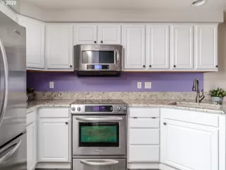 Photo #5: 20254035 Listing