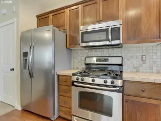 Photo #5: 20254494 Listing 