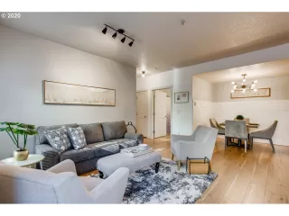 Photo #4: 20255535 Listing 