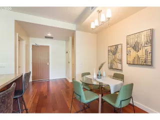 Photo #2: 20255746 Listing