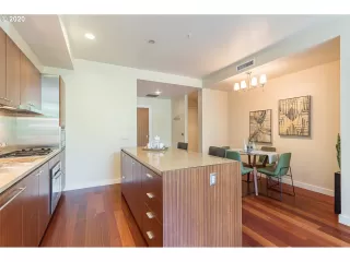 Photo #4: 20255746 Listing