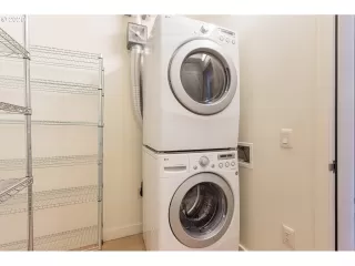 Photo #6: 20255746 Listing