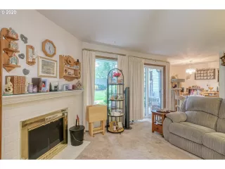 Photo #3: 20256914 Listing