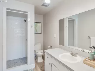 Photo #1: 20257054 Listing