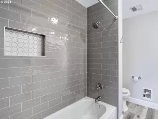 Photo #3: 20257054 Listing