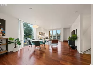 Photo #5: 20257114 Listing 