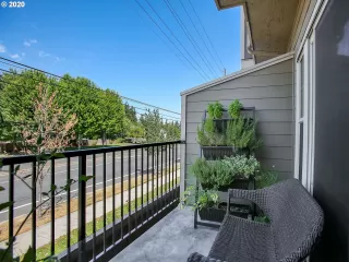 Photo #5: 20257453 Listing 