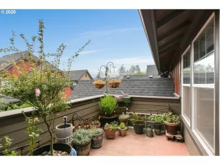 Photo #6: 20258117 Listing