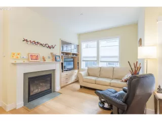 Photo #2: 20258743 Listing 