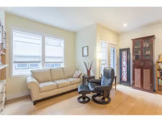 Photo #3: 20258743 Listing 