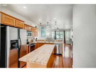 Photo #6: 20258744 Listing 