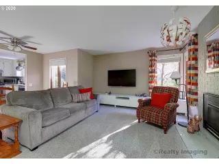 Photo #3: 20259162 Listing 