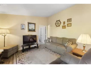 Photo #1: 20260053 Listing