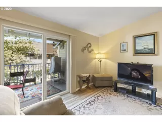 Photo #2: 20260053 Listing