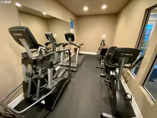 Photo #2: 20260161 Listing 