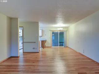 Photo #3: 20261239 Listing