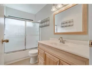 Photo #4: 20261353 Listing