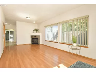 Photo #1: 20262523 Listing