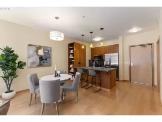 Photo #2: 20262866 Listing