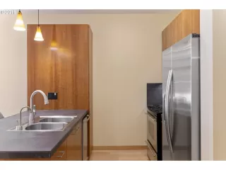 Photo #4: 20262866 Listing