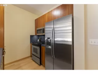Photo #5: 20262866 Listing