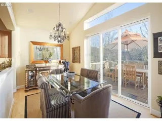 Photo #5: 20263072 Listing