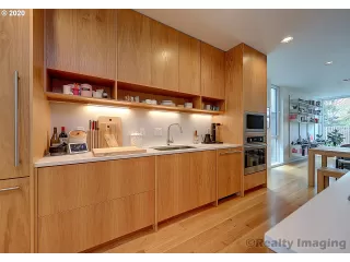 Photo #3: 20263287 Listing