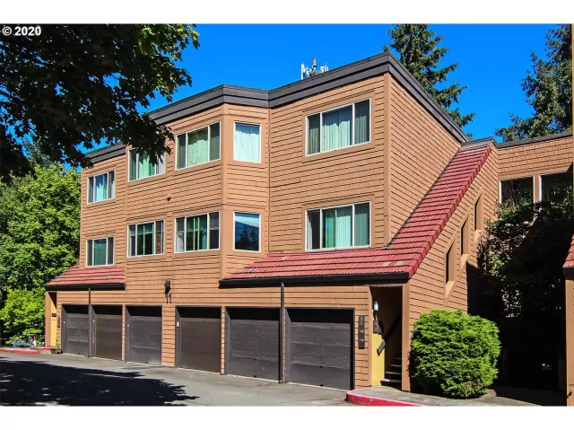 MLS: 20263992 Condo For Sale