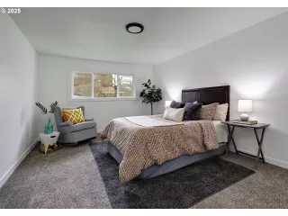 Photo #5: 202661788 Listing