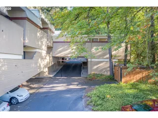 Photo #4: 20266225 Listing