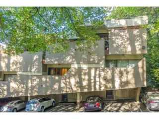 Photo #5: 20266225 Listing