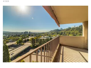 Photo #5: 20266265 Listing