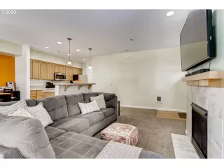 Photo #2: 20267190 Listing