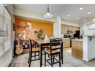 Photo #3: 20267190 Listing