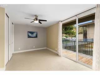 Photo #6: 20269071 Listing 