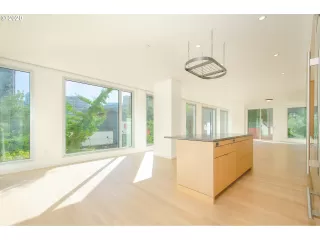 Photo #1: 20269408 Listing