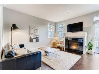 Photo #4: 20269548 Listing 