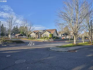 Photo #1: 20269569 Listing