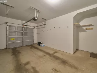 Photo #6: 20269569 Listing