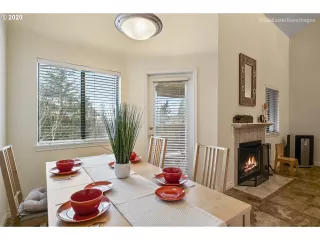 Photo #5: 20270729 Listing