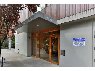 Photo #1: 20272587 Listing