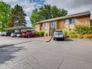 Photo #1: 20275597 Listing