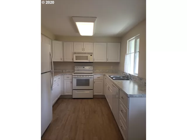 MLS: 20276288 Condo For Sale